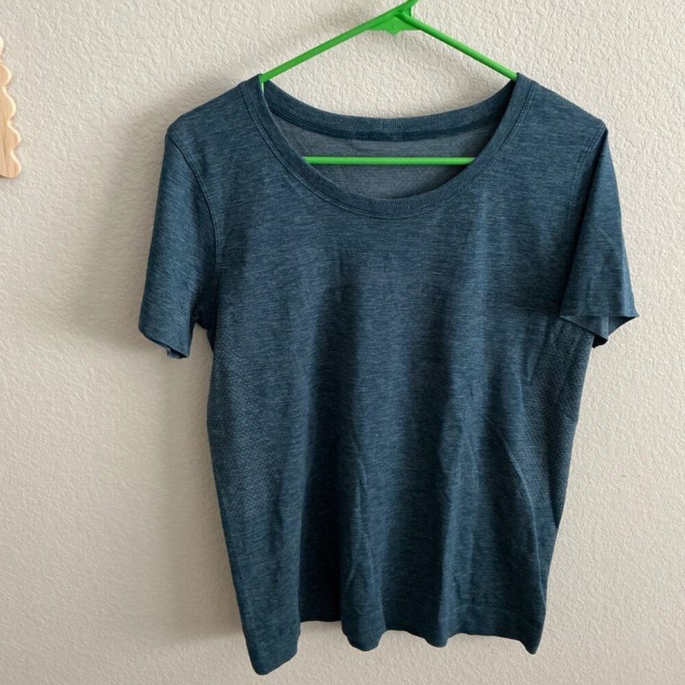 Lululemon Swiftly Tech Short-Sleeve Hip-Length
